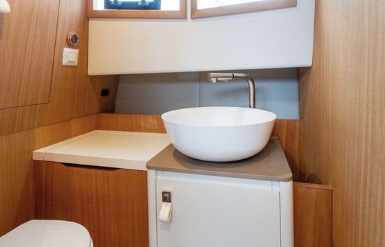 Motorboat private tour Gozzo 8,50 300hp