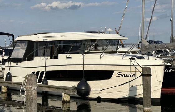 Motor yacht Delphia 1150 Yoyage 115hp
