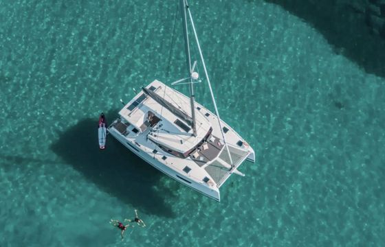 Catamaran Fontaine Pajot Isla 40 12m