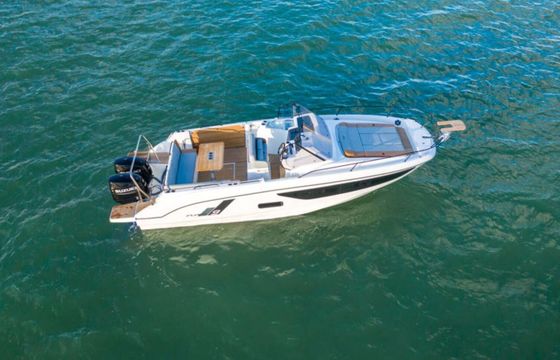 Motorboat Beneteau Flyer 9 500hp
