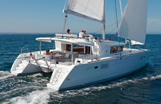 Catamaran LAGOON 450 13m