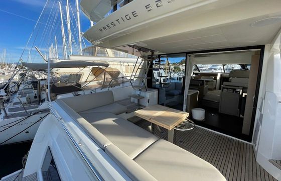 Motorboat PRESTIGE 520 870hp