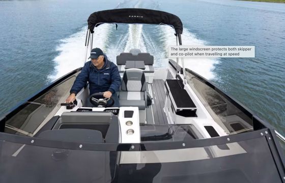 Motorboat Karnic Karnic CS700 200hp