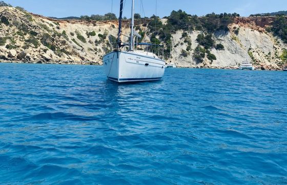 Sailboat Bavaria Cruiser 39 12m
