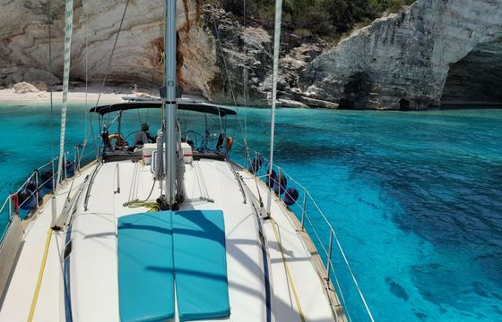 Sailboat Bavaria 44 13.9m