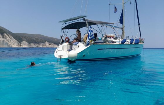 Sailboat Bavaria 44 13.9m