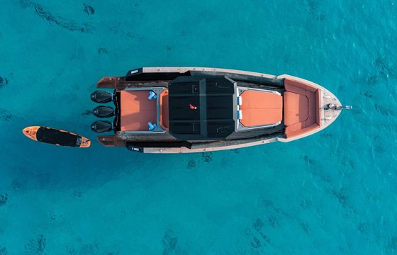 Motorboat Reale Heritage 900hp