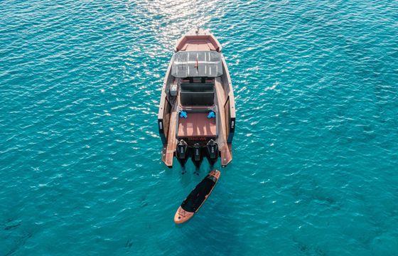 Motorboat Reale Heritage 900hp
