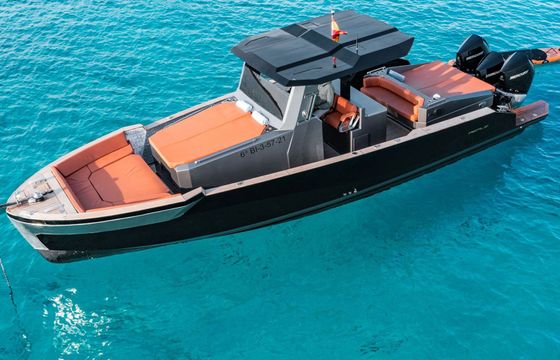 Motorboat Reale Heritage 900hp