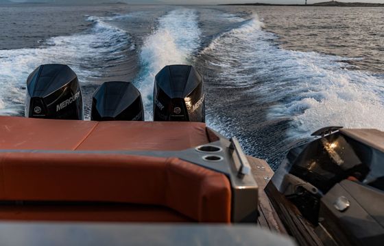 Motorboat Reale Heritage 900hp