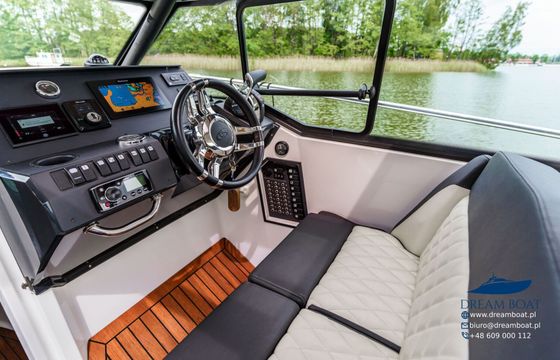 Motorboat Grandezza 28 350hp
