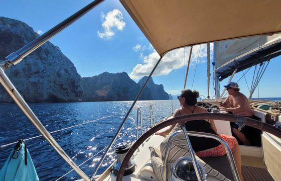 Sailboat Beneteau Oceanis 40 12m