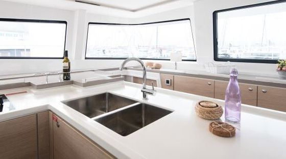 Catamaran Catana Group Bali 5.4 - 6 + 2 cab. 16m