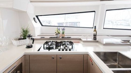 Catamaran Catana Group Bali 5.4 - 6 + 2 cab. 16m