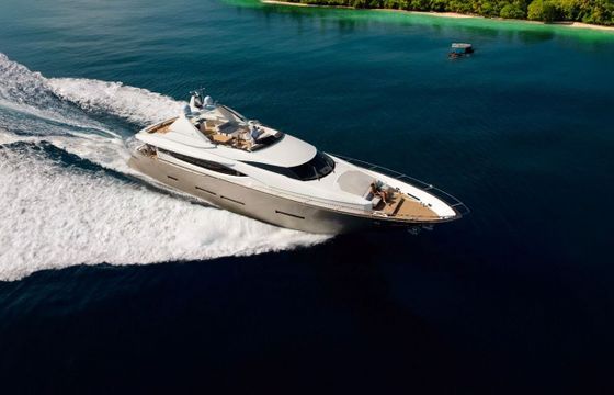 Motor yacht Luxury motor yacht with a capacity of 8 people 2009 3650hp
