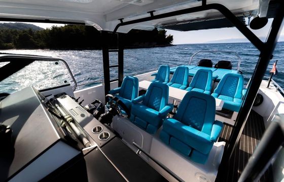 Motorboat Axopar Sun top 800hp