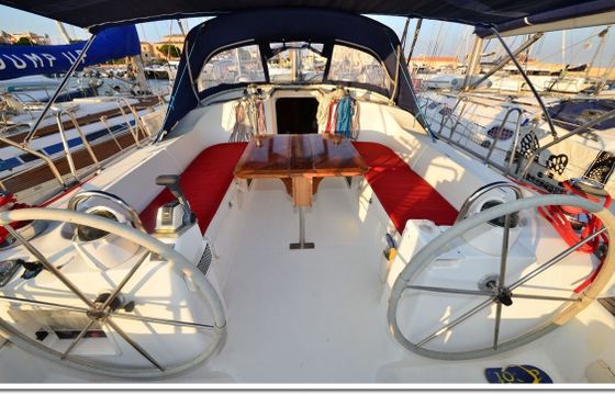Sailboat BENETEAU OCEANIS 473 14.35m