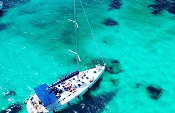 Sailboat BENETEAU OCEANIS 473 14.35m