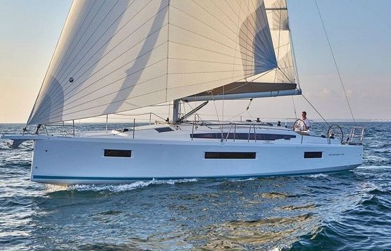 Sailboat Jeanneau SUN ODYSSEY 410 11.99m