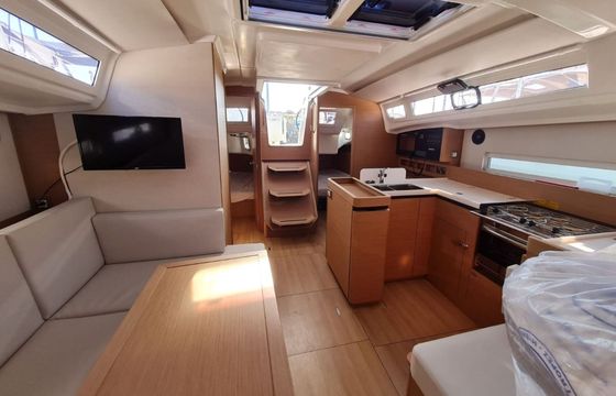 Sailboat Jeanneau SUN ODYSSEY 410 11.99m