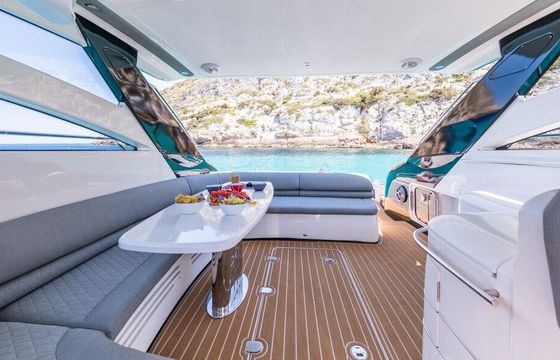 Motor yacht Princess V58
