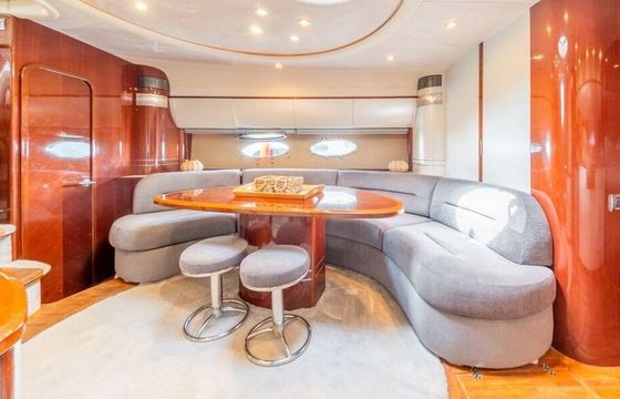 Motor yacht Princess V58