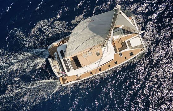 Catamaran Fountaine Pajot Alegria 67 19m