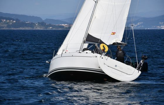Sailboat Hanse 315 9.62m