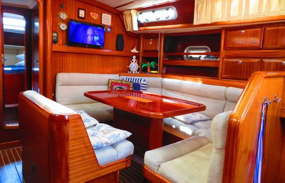 Sailboat Bavaria 42 Cruiser 13m