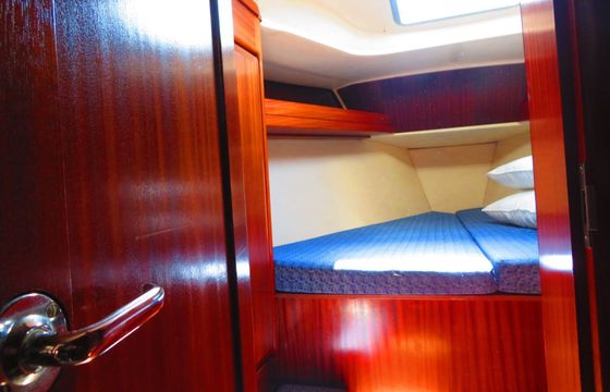 Sailboat Bavaria 42 Cruiser 13m