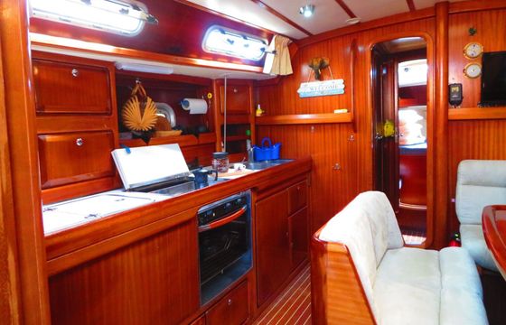 Sailboat Bavaria 42 Cruiser 13m