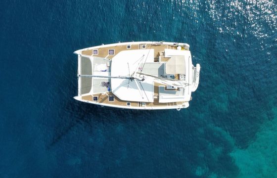 Catamaran DUFOUR 48 14.7m