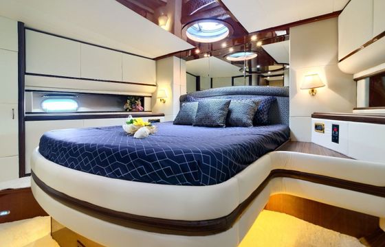 Motor yacht Firebird 68 2100hp