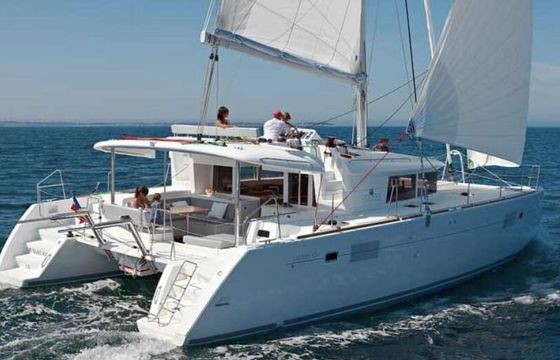 Sailboat Lagoon 440 14m