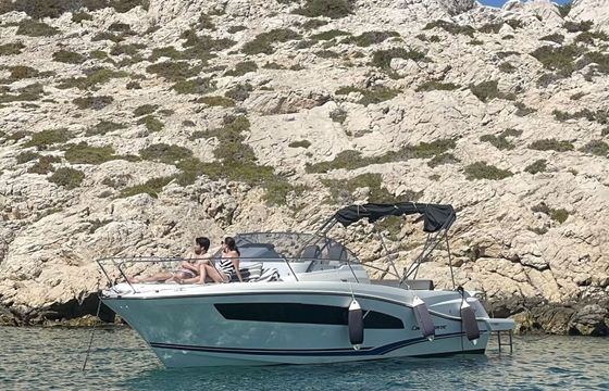 Motorboat Jeanneau Cap Camarat 9.0 Wa 400hp