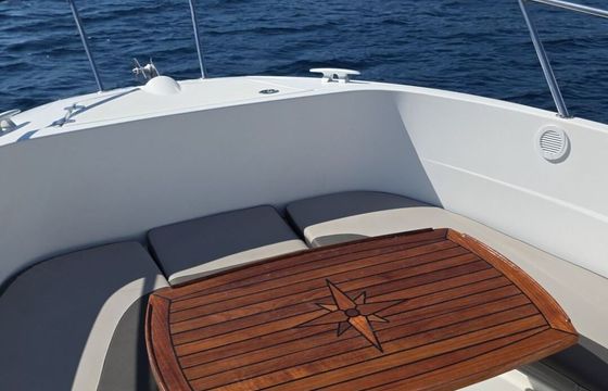 Motorboat Jeanneau Cap Camarat 7.5 300hp