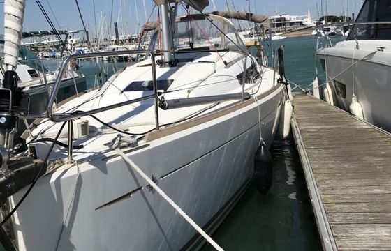 Sailboat JEANNEAU SUN ODYSSEY 379 Q 11.34m