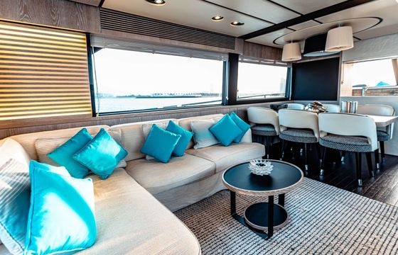 Motor yacht Azimut Magellano 66 800hp