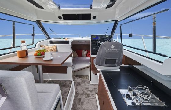Motorboat Jeanneau Merry Fisher 795 200hp