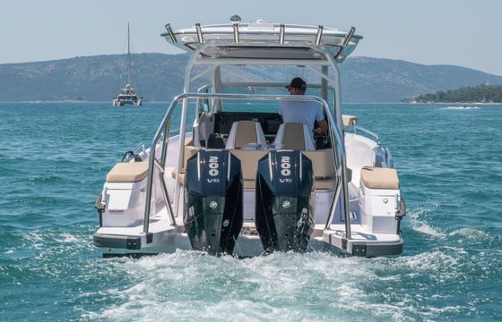 Motorboat Axopar 29 SUN TOP 400hp
