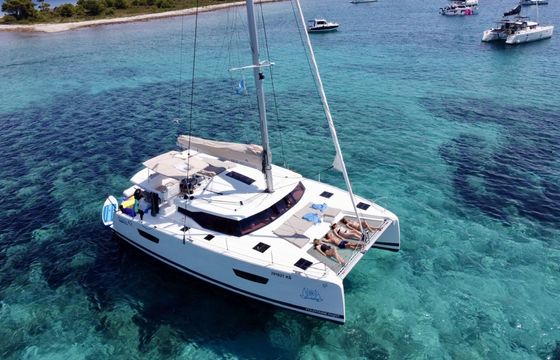Catamaran Fountaine Pajot Fountaine Pajot Astrea 42 - 4 + 2 cab. 12m