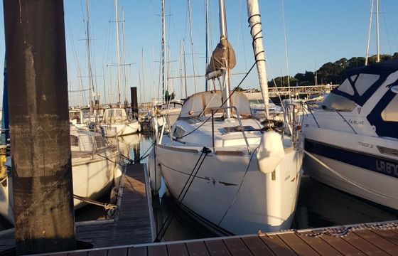 Sailboat Jeanneau Sun Odyssey 33i 9.96m