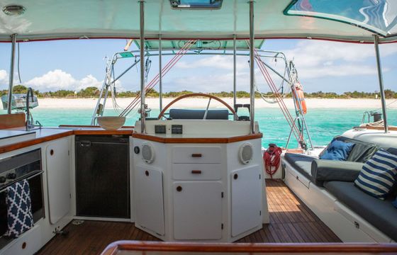 Catamaran Aventura 37 11m