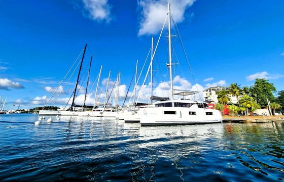 Catamaran LAGOON 400 S2 11m