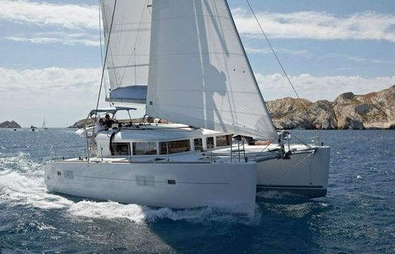 Catamaran LAGOON 400 S2 11m