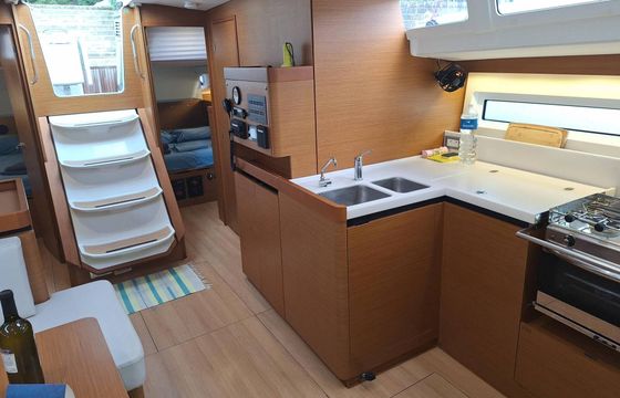 Sailboat Jeanneau Sun Odyssey 490 - 5 + 1 cab. 14m