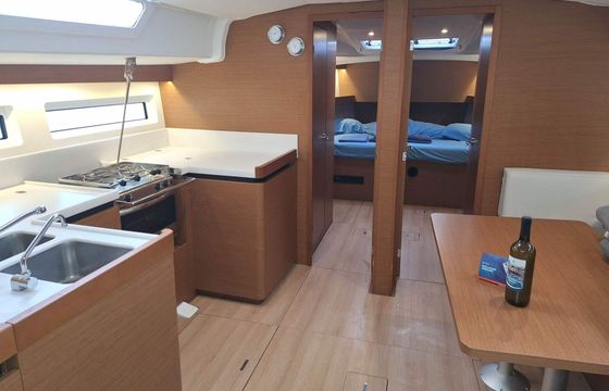 Sailboat Jeanneau Sun Odyssey 490 - 5 + 1 cab. 14m