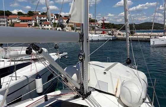 Sailboat Bavaria Yachtbau Bavaria Cruiser 34 Style 9m