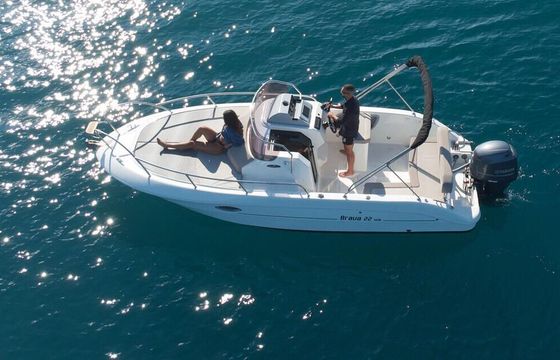 Motorboat Mingolla Brava 22 WA 200hp