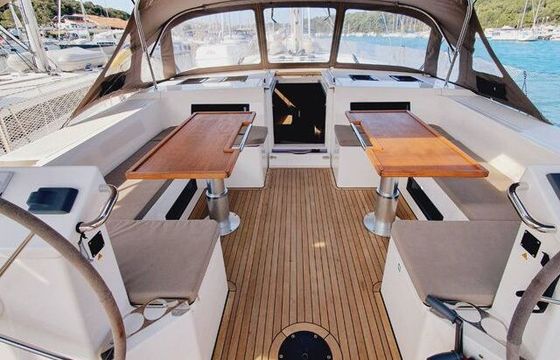 Sailboat Bavaria Bavaria C50 Style - 4 + 1 cab. 15.55m